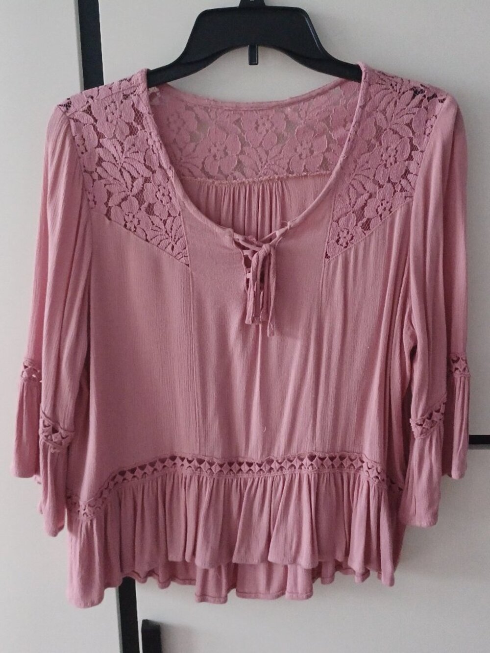women's pastel-pink top, size M